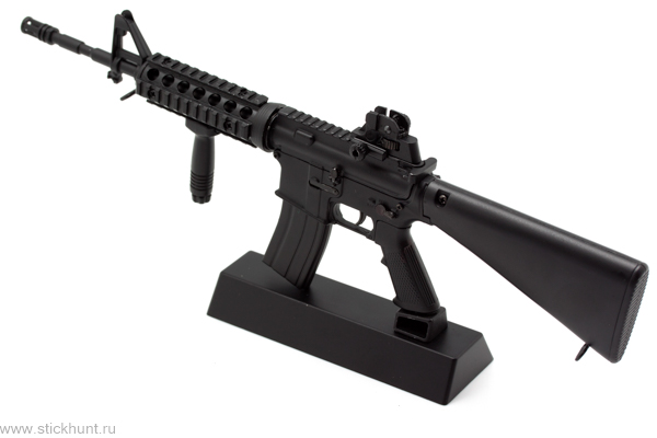Модель сувенирная в виде оружия Microgun L Автоматический карабин M4A1 стандартный приклад стандартный прицел