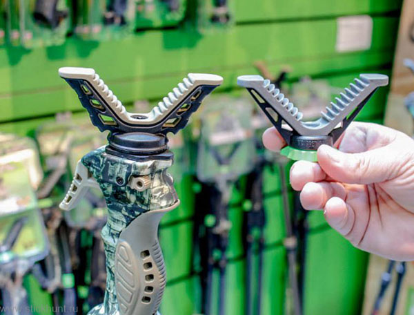 Картинка Опора телескопическая для оружия Primos Trigger Stick 65815M 3 ног 3 колена камуфляж