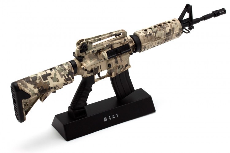 Модель сувенирная в виде оружия Microgun L M4A1 камуфляж штурмовой приклад планка-ручка
