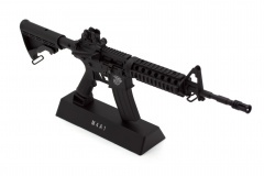 Модель сувенирная в виде оружия Microgun L M4A1 RIS телескопический приклад стандартный прицел