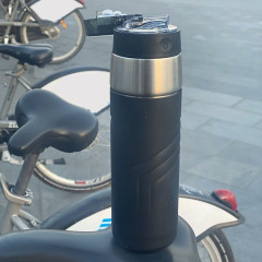 Термос для напитков (термос-бутылка) THERMOS TS-2706 0.6L, открытие/закрытие одной рукой, силиконовый чехол, чёрный